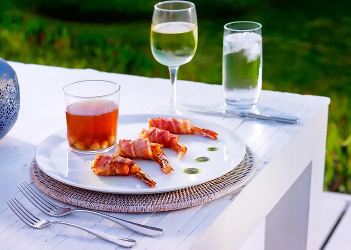 Mykonos Bay & מלון