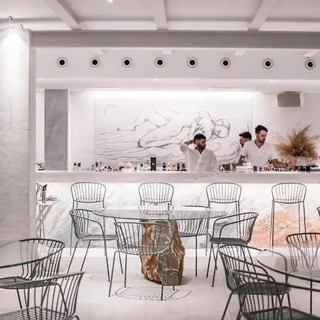 Mykonos Bay & מלון 4*