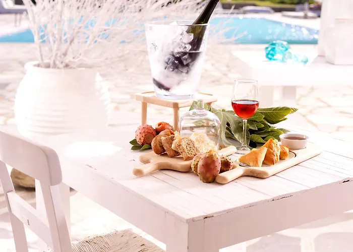 Mykonos Bay & Hotell 4*